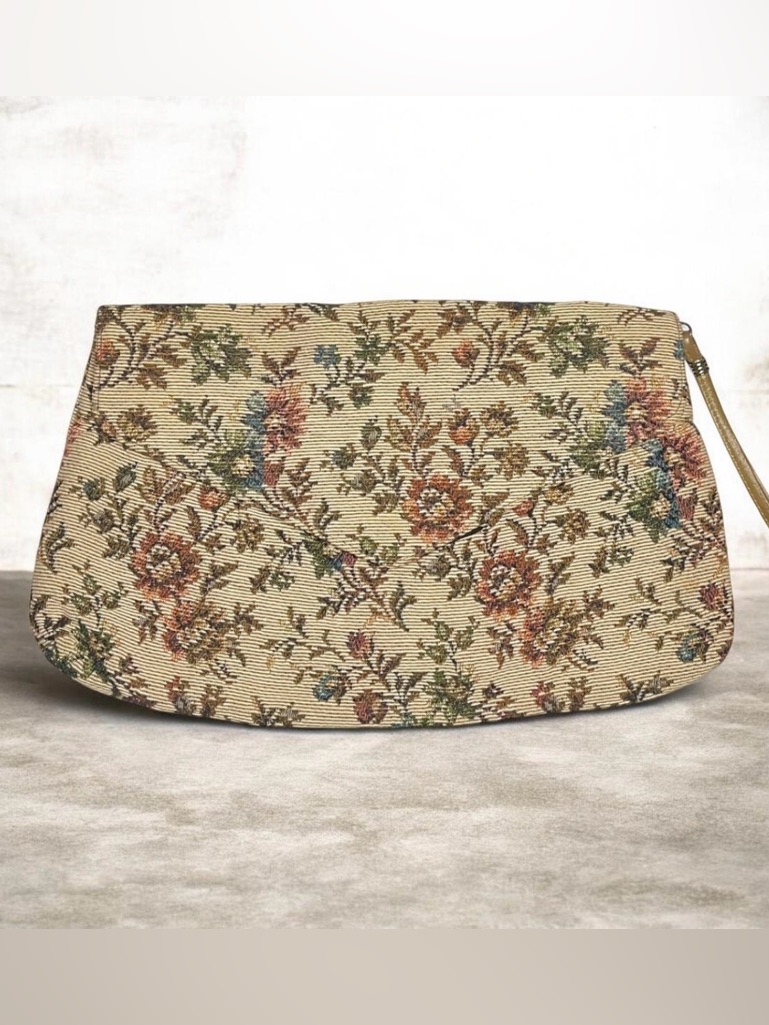 Vintage Floral Tapestry Wristlet Clutch